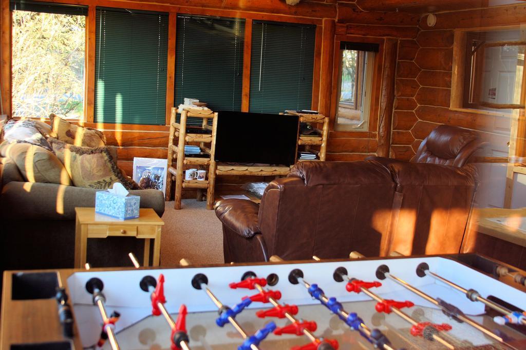Bear Den Vacation Home アンカー・ポイント 部屋 写真